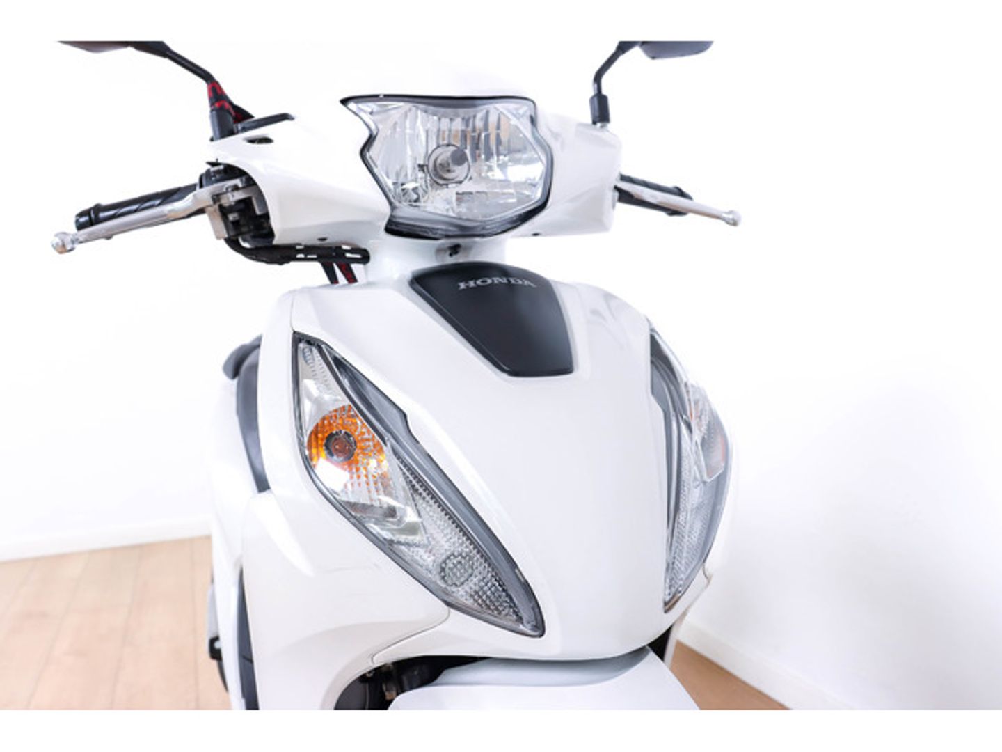 Honda NSC 110 - VISION 6 Kw (8 CV)