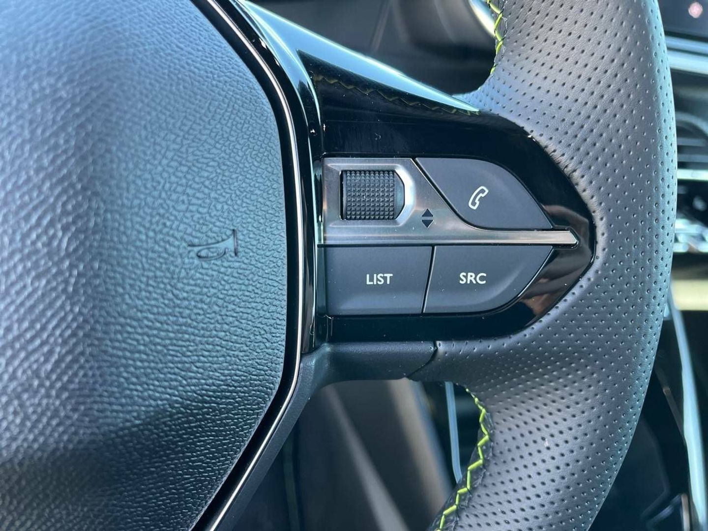Peugeot e-2008 Eléctrico First Edition 115 kW (156 CV)