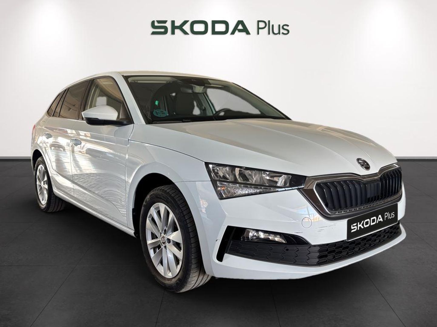 Skoda Scala 1.0 TSI Selection 85 kW (115 CV) Blanco Sedan