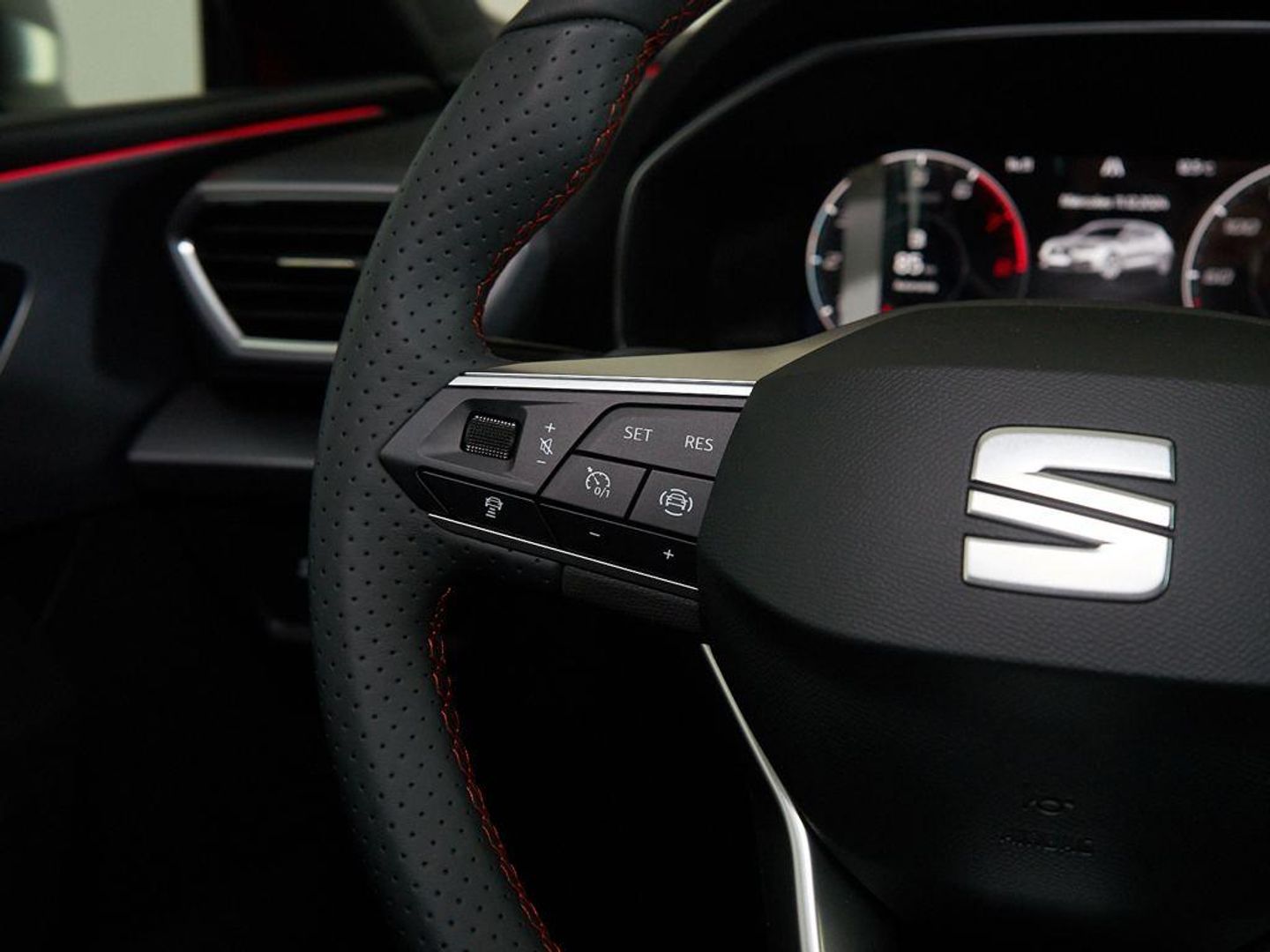 SEAT León 1.5 eTSI S&S FR Special Edition Vision DSG 110 kW (150 CV)