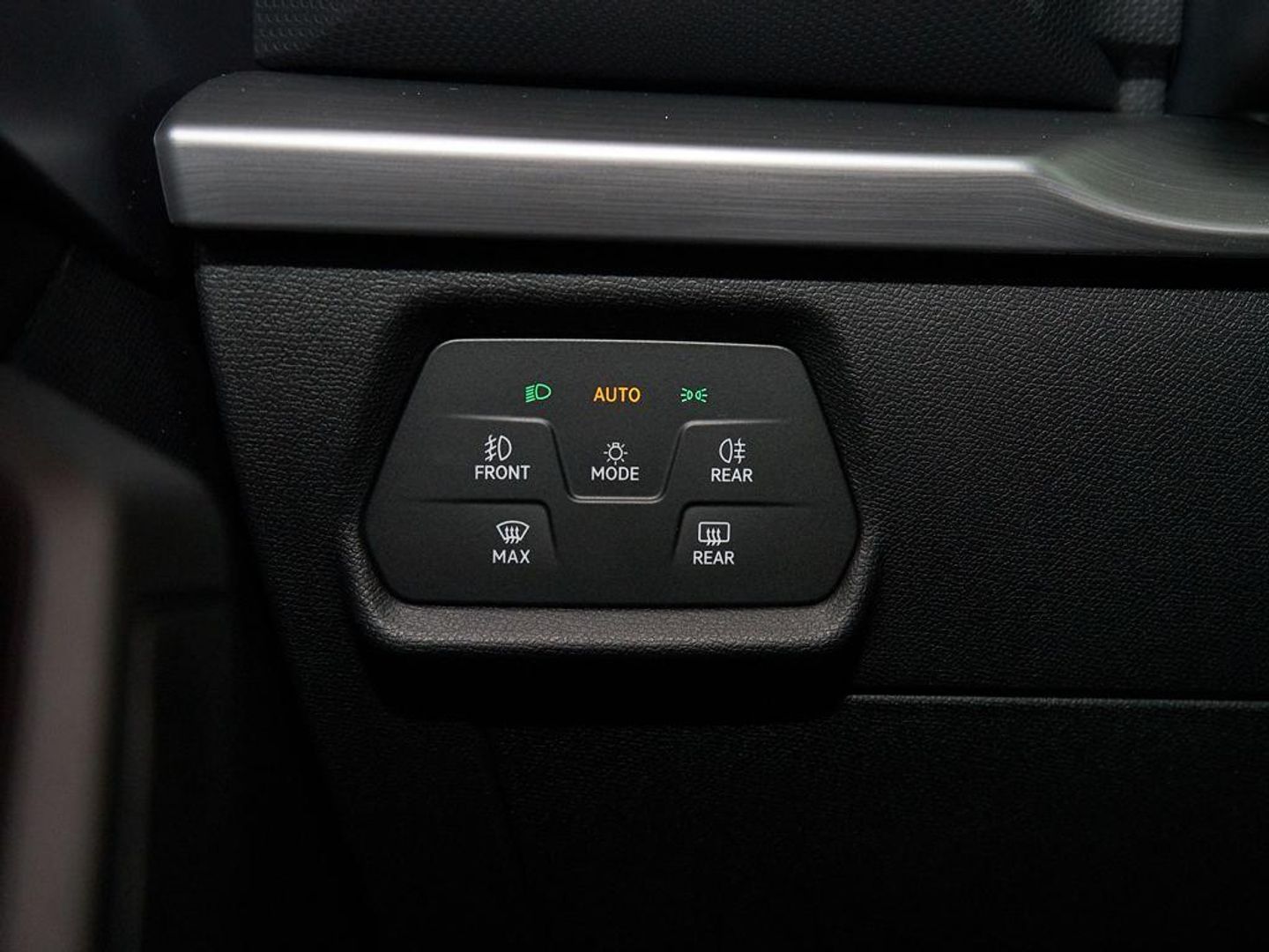 SEAT León 1.5 eTSI S&S FR Special Edition Vision DSG 110 kW (150 CV)