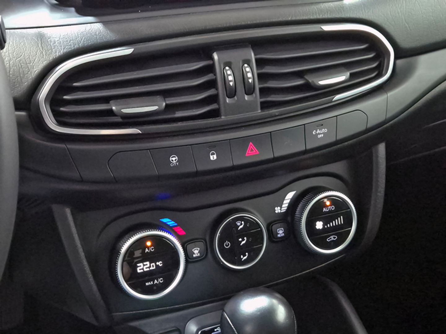 Fiat Tipo 1.5 Hybrid City Cross DCT 96 kW (130 CV)