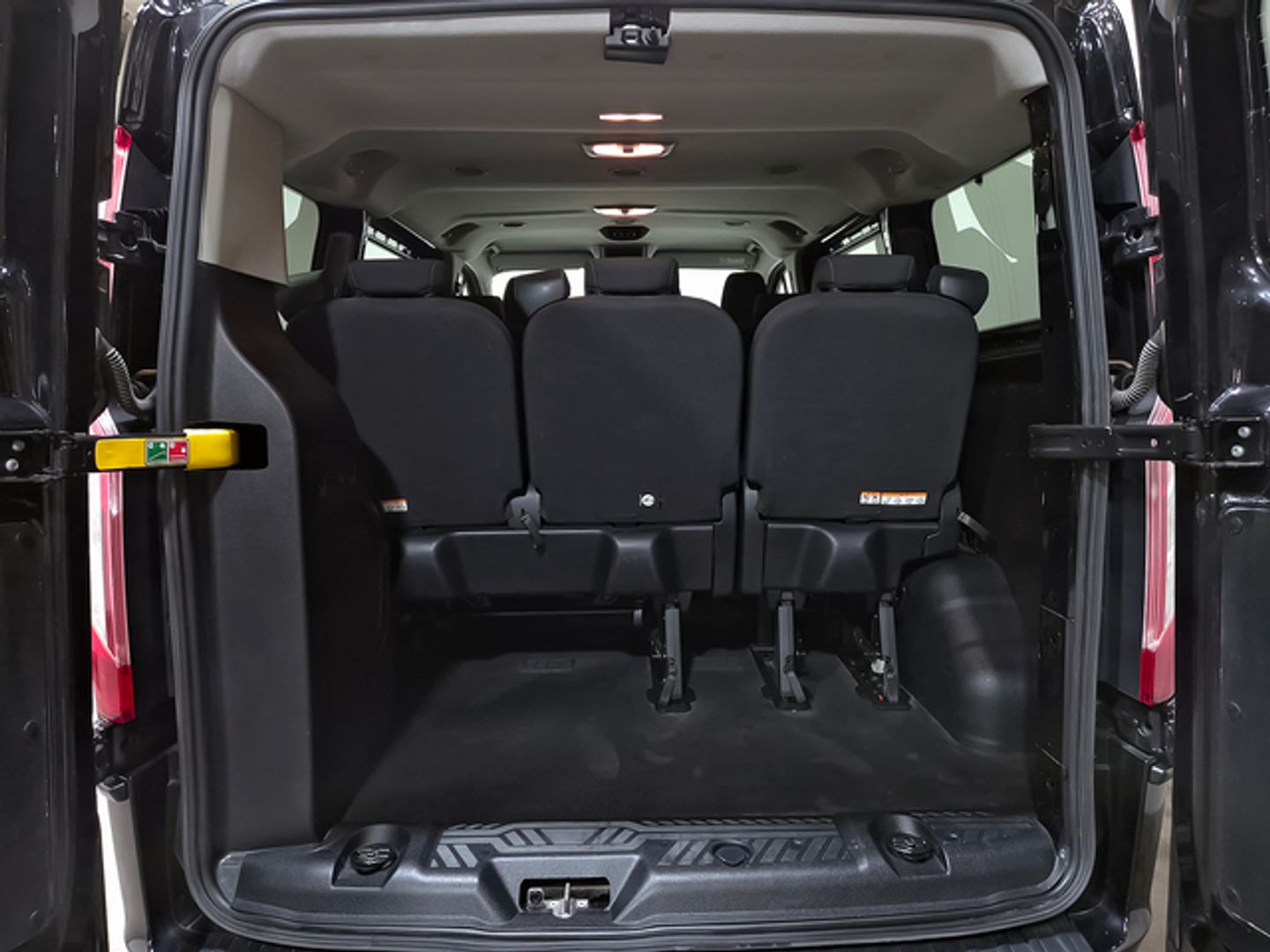 Ford Transit Custom Kombi 2.0 TDCI MHEV 320 L1 Trend 96 kW (130 CV)