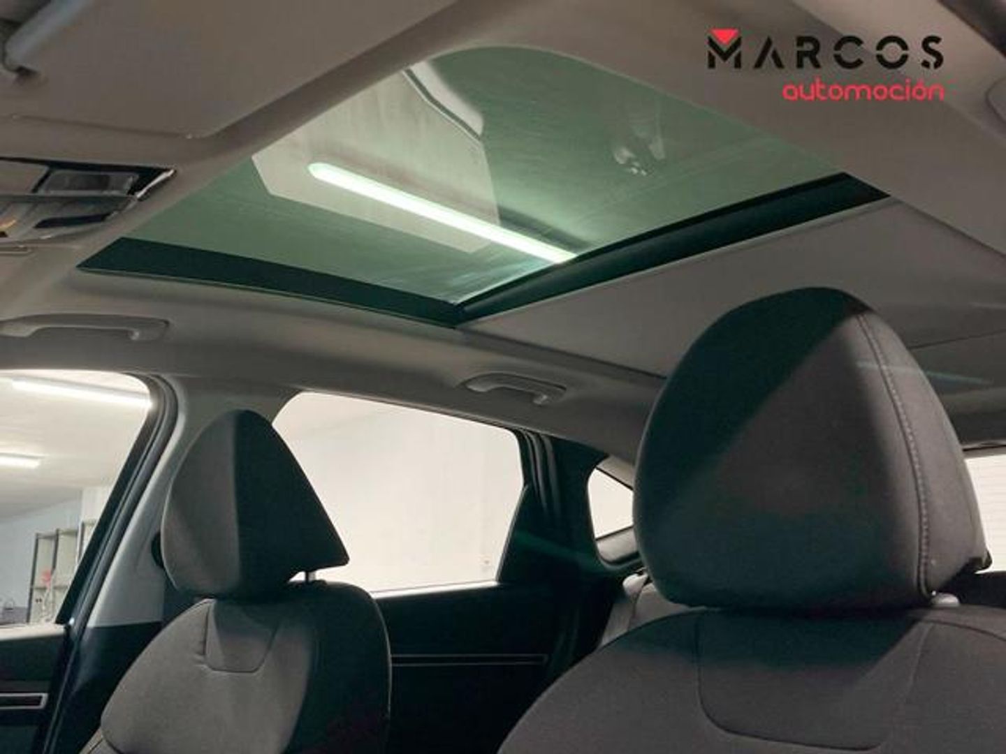 Hyundai Tucson 1.6 CRDI 48V Maxx Sky DCT 100 kW (136 CV)