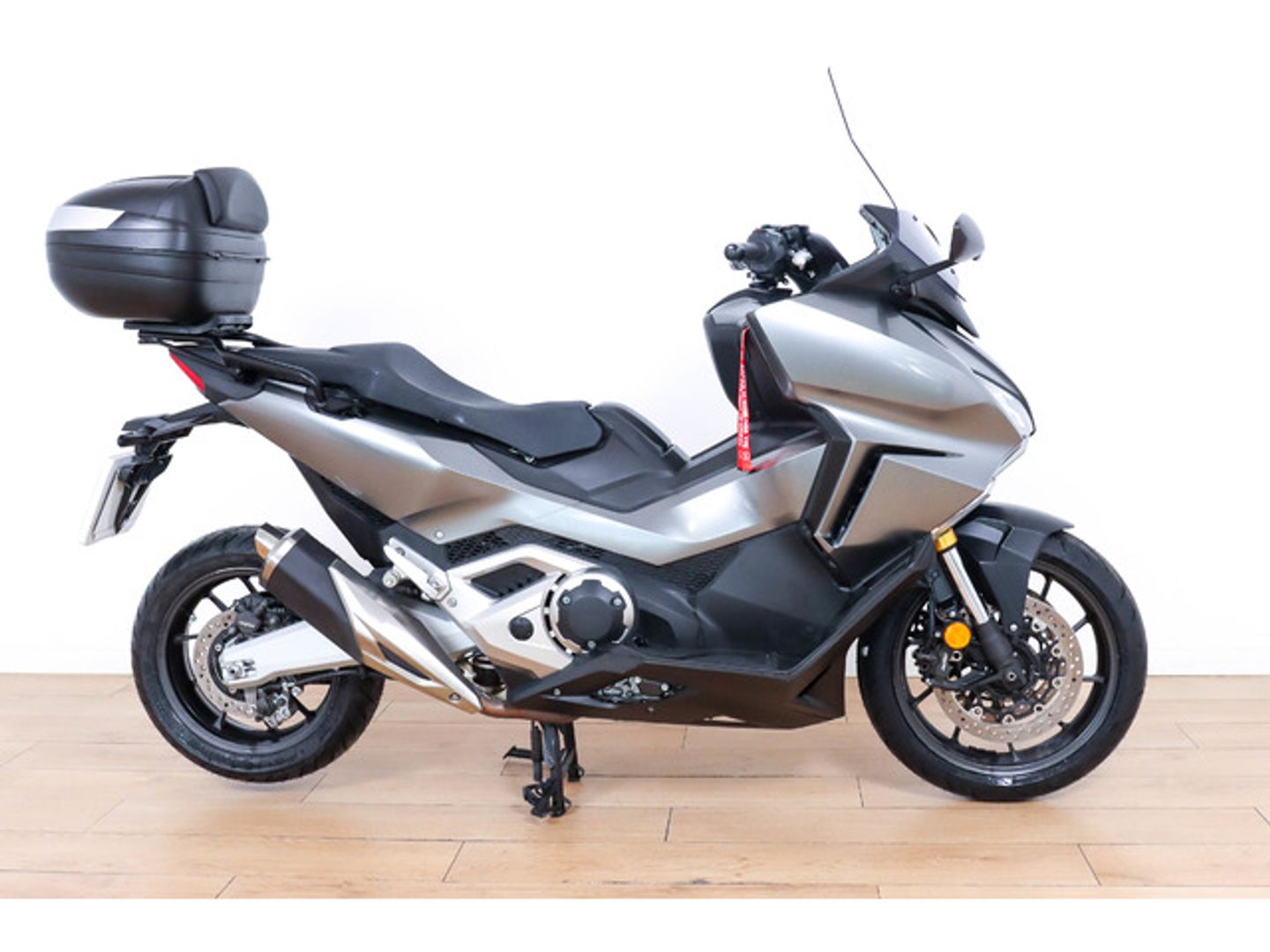 Honda Forza 750