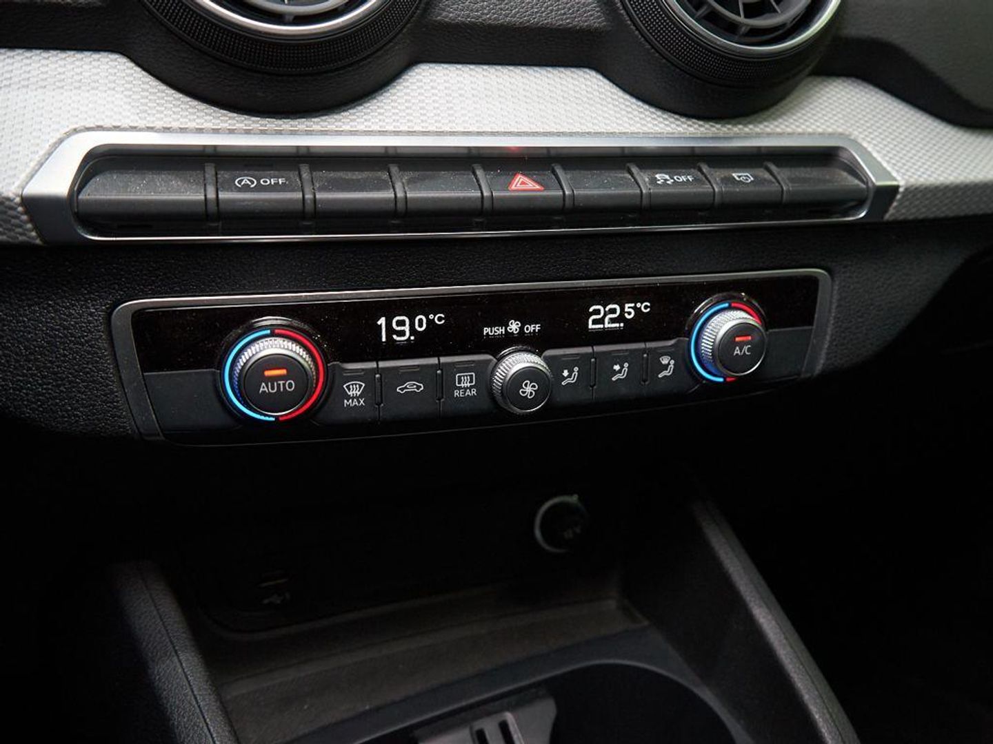 Audi Q2 Advanced 30 TDI 85 kW (116 CV)