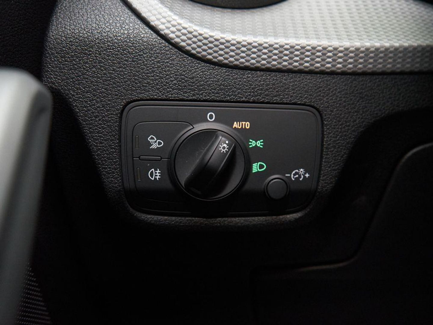 Audi Q2 Advanced 30 TDI 85 kW (116 CV)