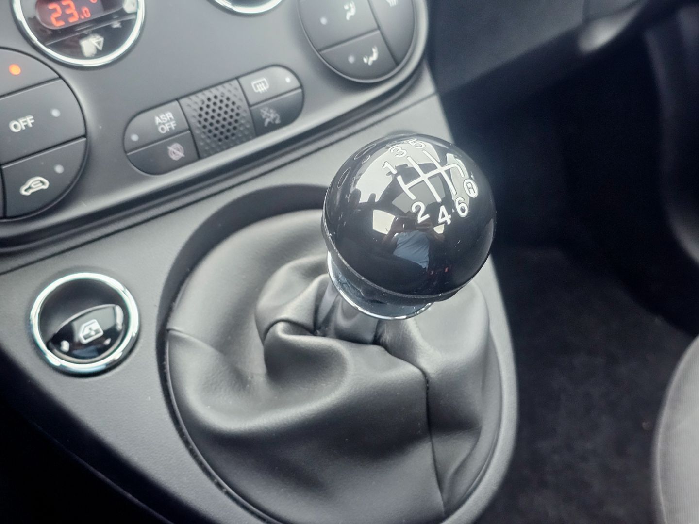 Fiat 500 1.0 Hybrid Dolcevita 51 kW (70 CV)