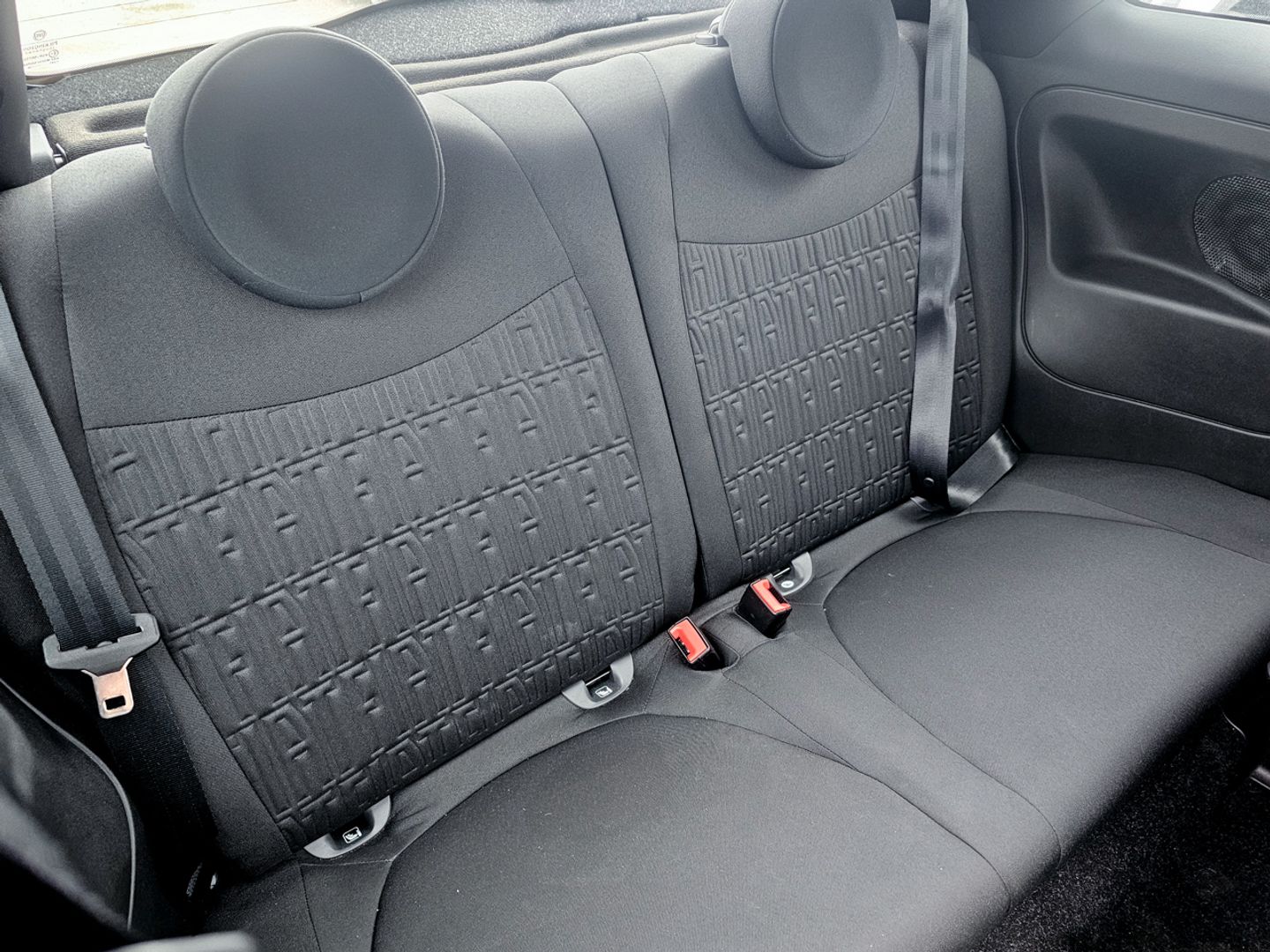 Fiat 500 1.0 Hybrid Dolcevita 51 kW (70 CV)