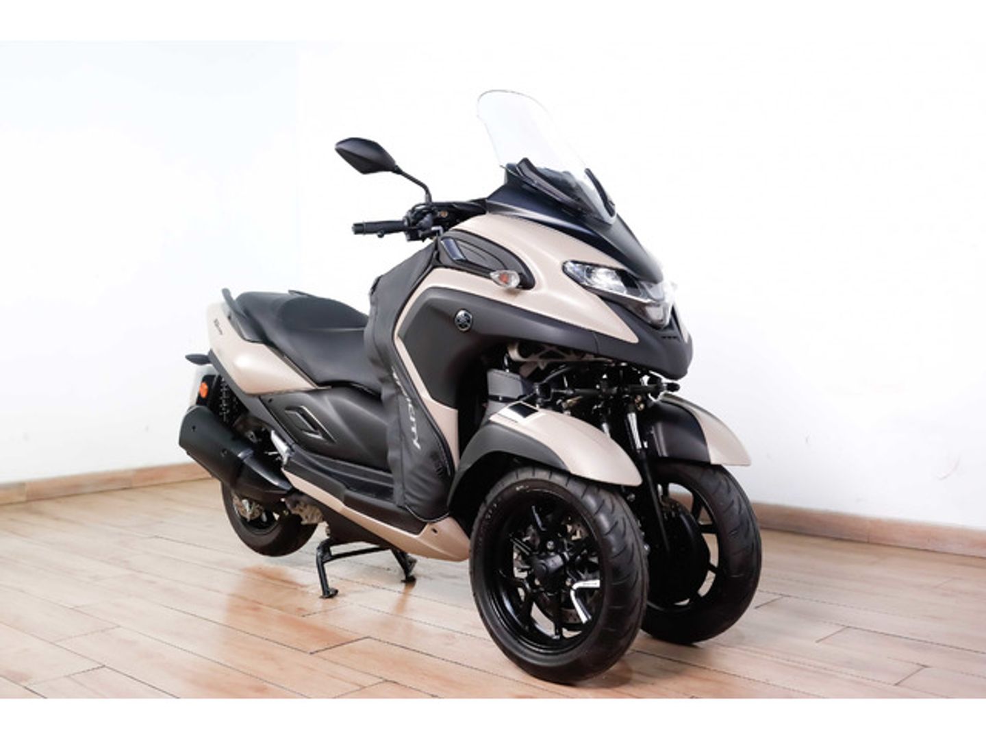 YAMAHA Tricity 300