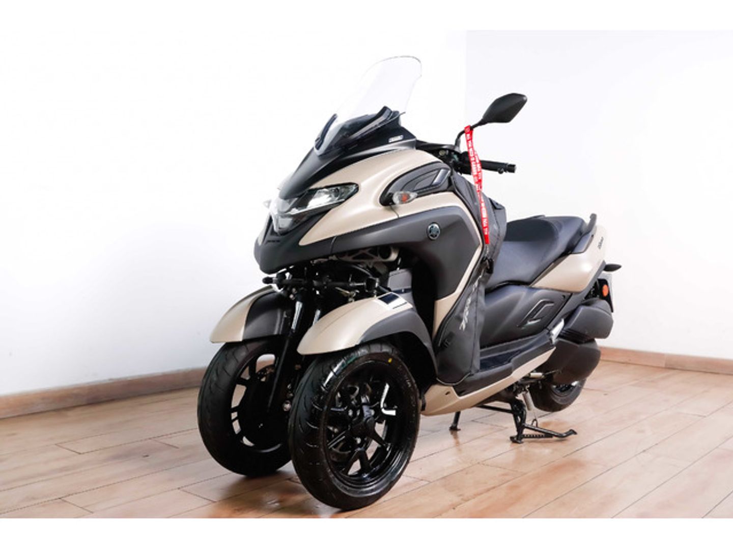 YAMAHA Tricity 300