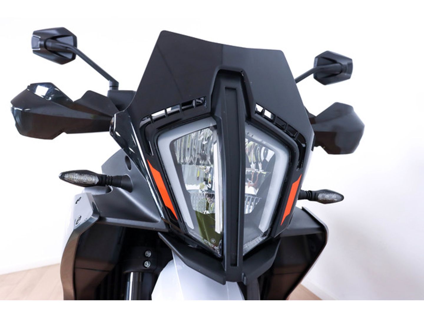KTM 890 SMT