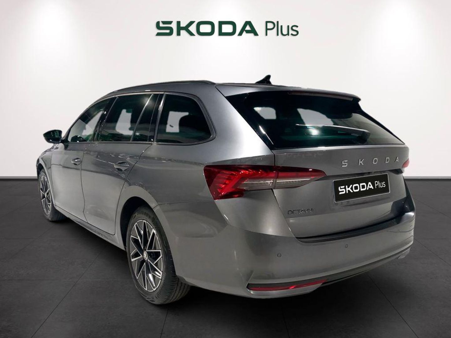 Skoda Octavia Combi 1.5 TSI m-HEV Selection DSG 110 kW (150 CV)
