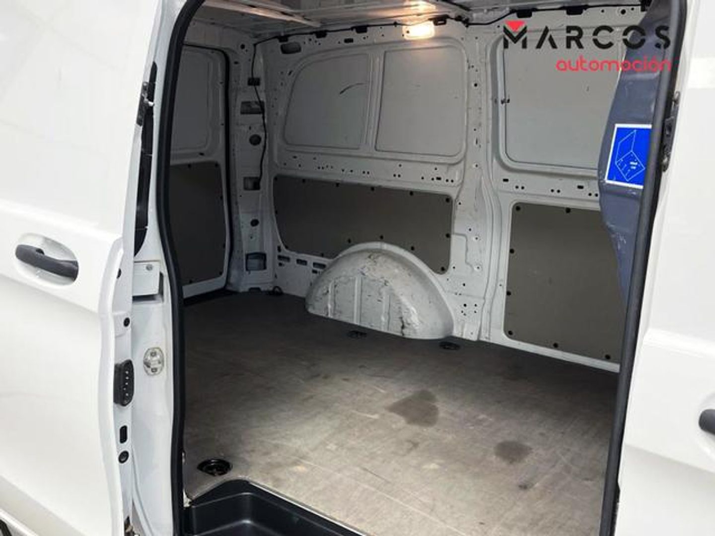 Mercedes-Benz Vito Furgon 114 CDI Pro larga 100 kW (136 CV)