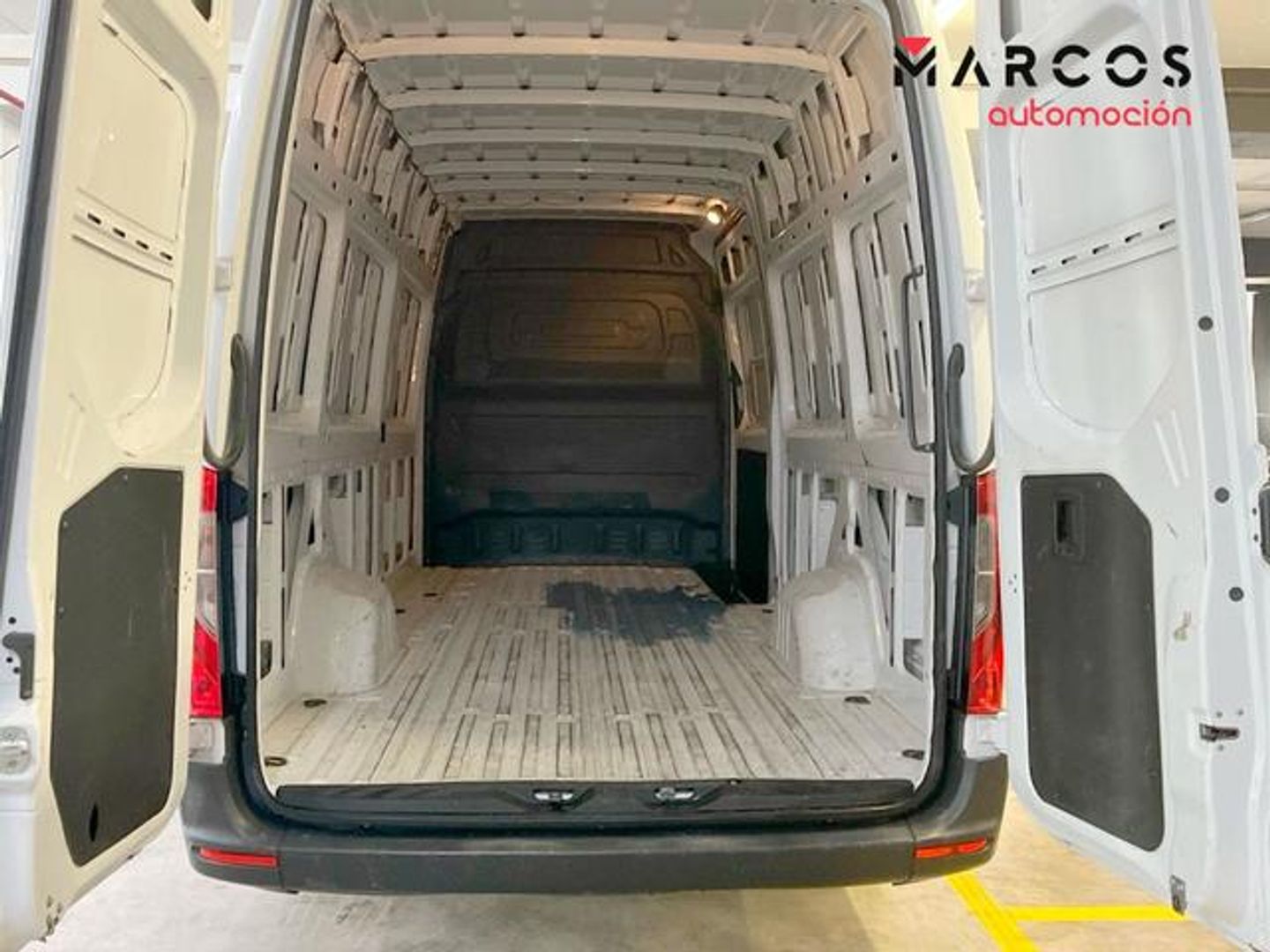 Mercedes-Benz Sprinter Furgon 314 CDI Compacto 3.5T 105 kW (143 CV)