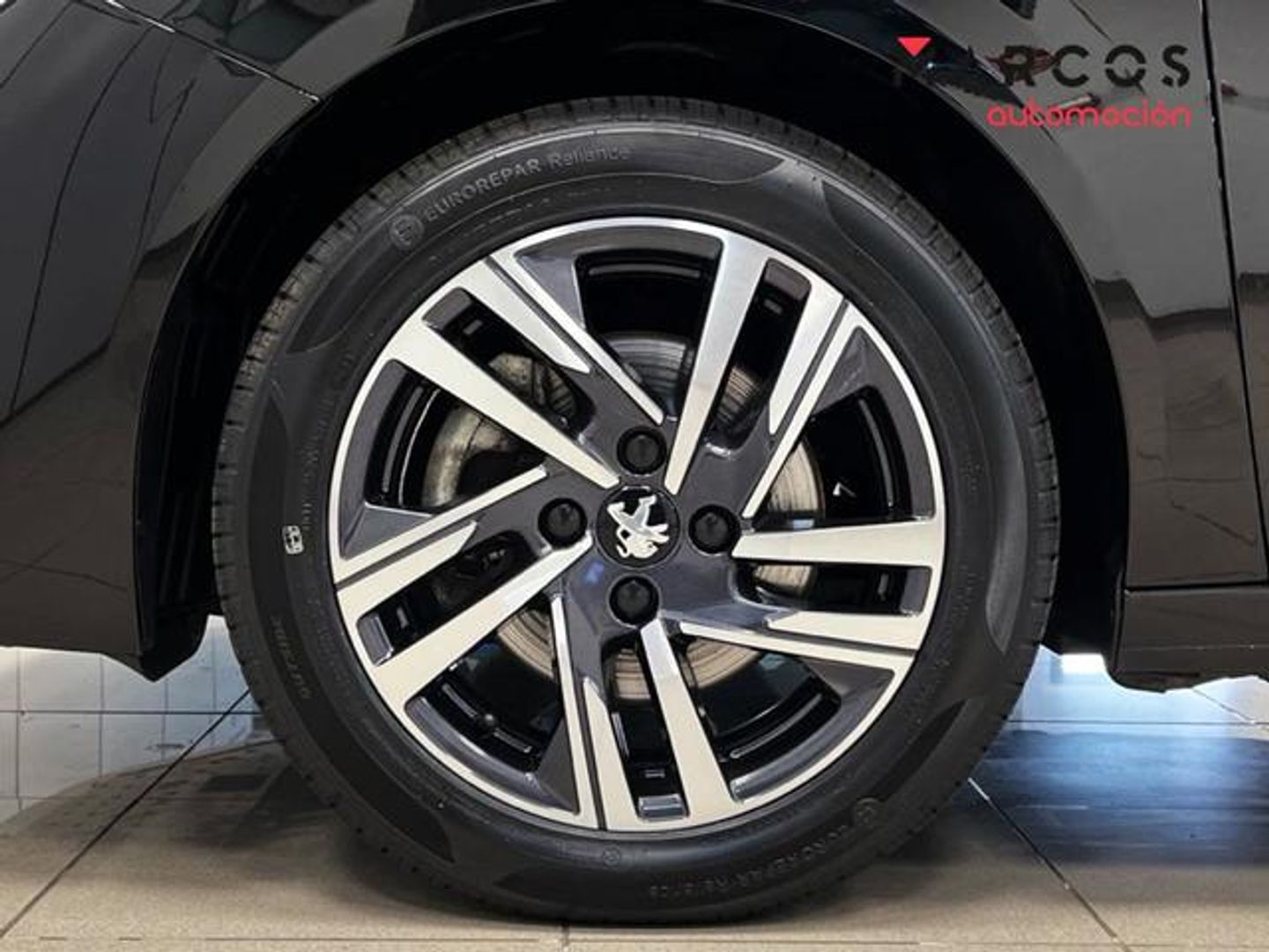 Peugeot 208 PureTech 100 Active Pack EAT8 75 kW (100 CV)