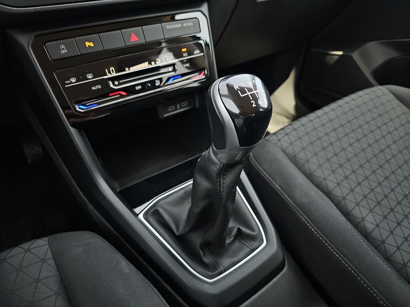 Volkswagen T-Cross Advance 1.0 TSI 81 kW (110 CV)