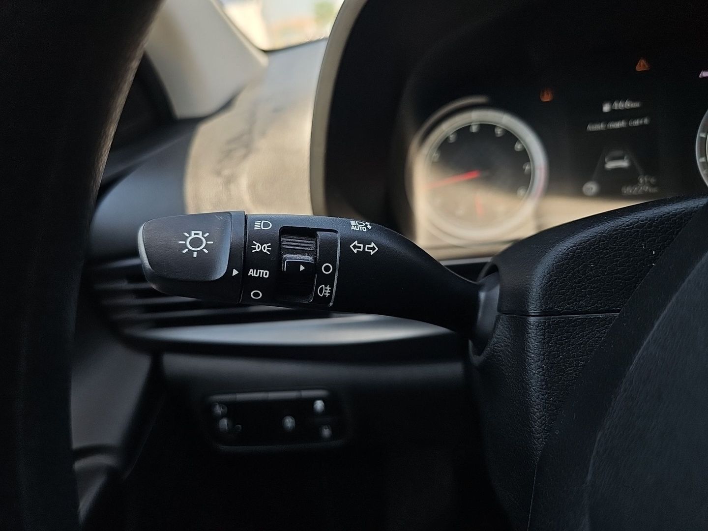 Hyundai i20 1.2 MPI SLE 63 kW (85 CV)