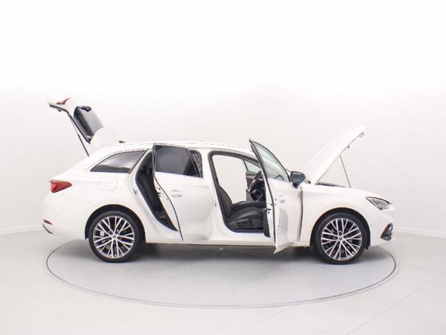 SEAT Leon ST 1.5 eTSI S&S Xcellence Go L DSG 110 kW (150 CV)