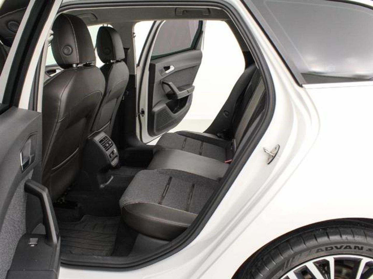 SEAT Leon ST 1.5 eTSI S&S Xcellence Go L DSG 110 kW (150 CV)