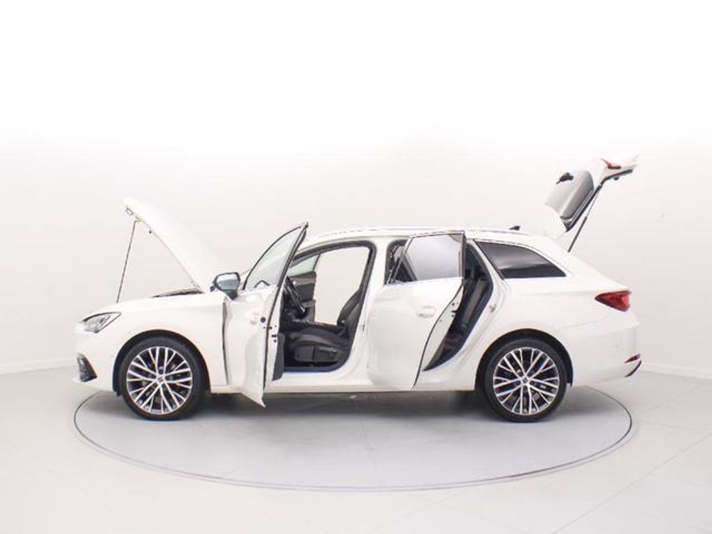 SEAT Leon ST 1.5 eTSI S&S Xcellence Go L DSG 110 kW (150 CV)