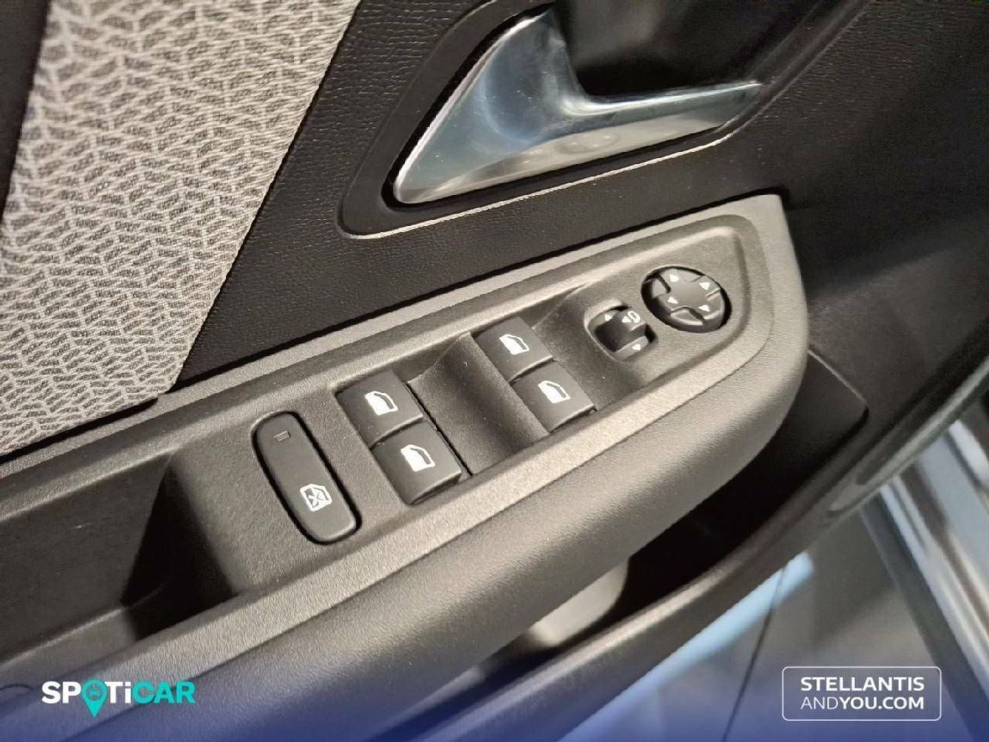 Citroen ë-C4 X 50KWh eléctrico Plus 100 kW (136 CV)