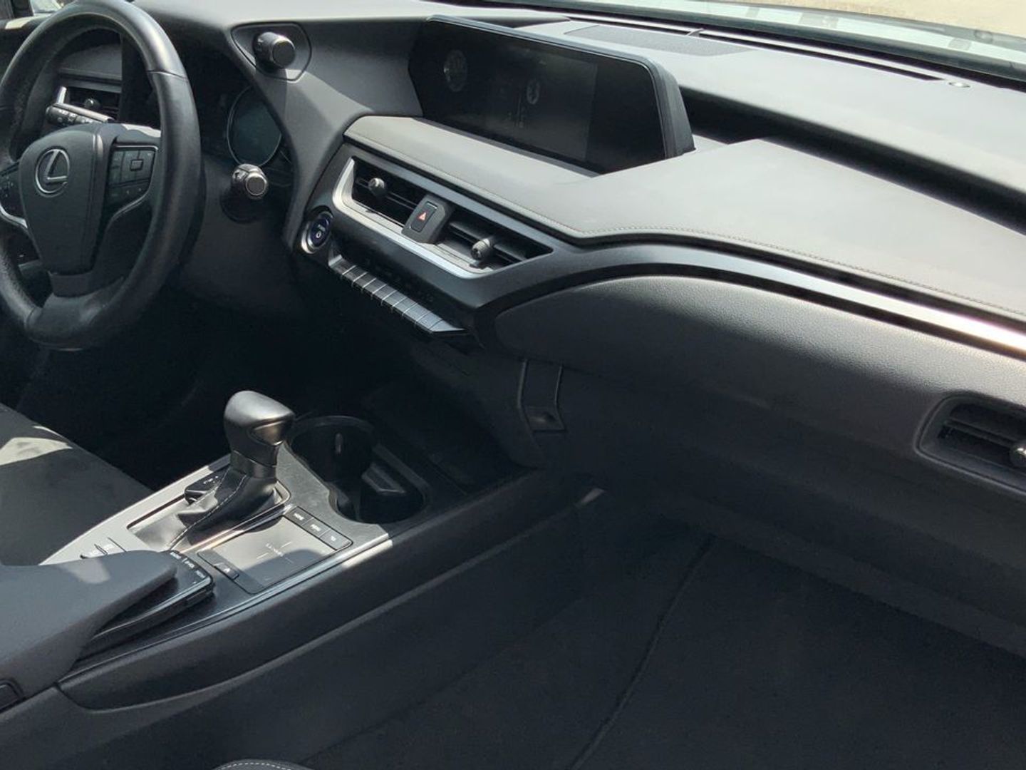 Lexus UX UX 250h Premium 135 kW (184 CV)