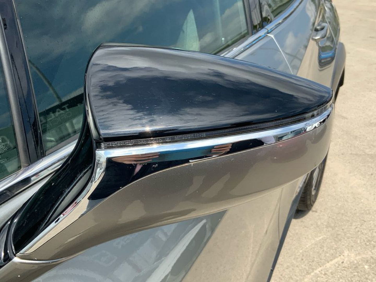 Lexus UX UX 250h Premium 135 kW (184 CV)