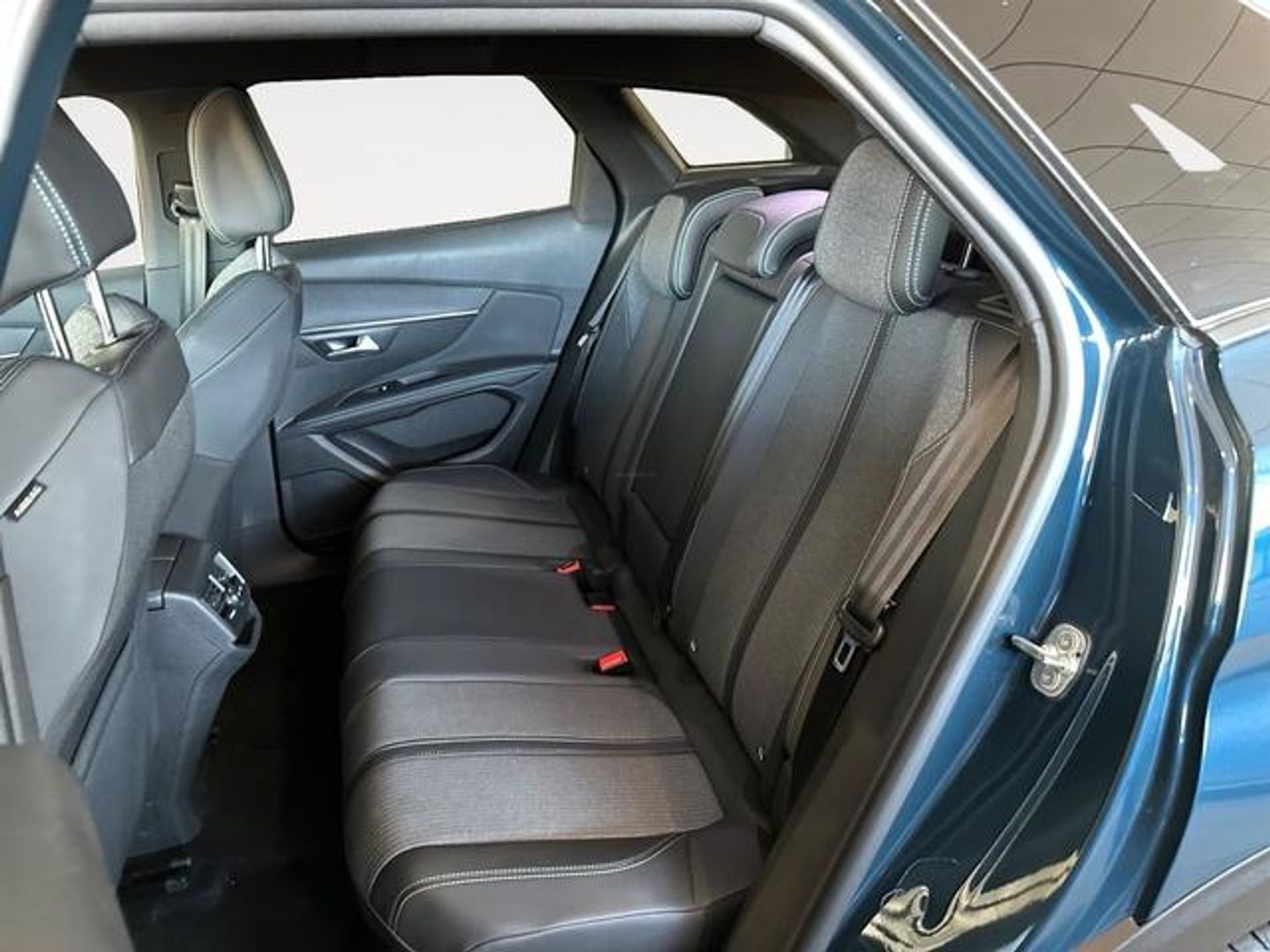 Peugeot 3008 PureTech 130 S&S Allure Pack 96 kW (130 CV)