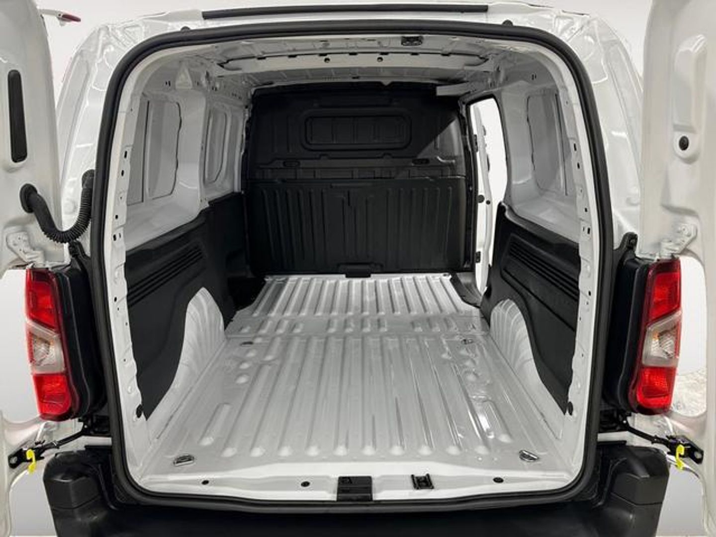 Citroen ë-Berlingo Talla XL 50kWh 100 kW (136 CV)