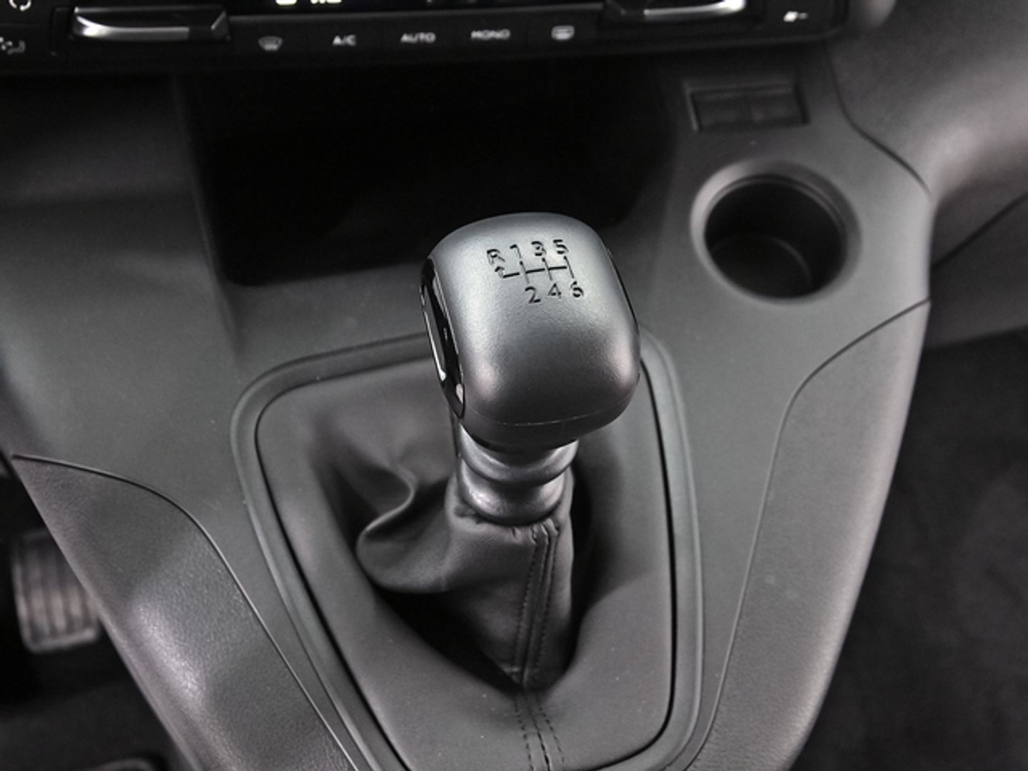 Citroen Berlingo BlueHDi 100 S&S Talla M Shine 75 kW (102 CV)