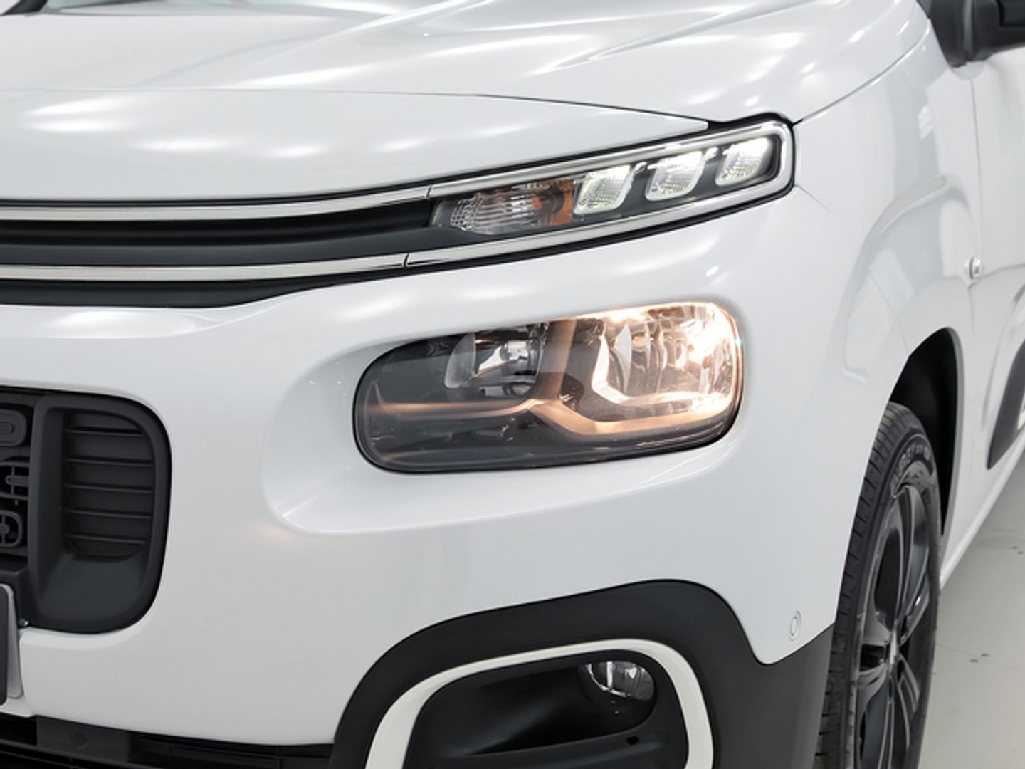 Citroen Berlingo BlueHDi 100 S&S Talla M Shine 75 kW (102 CV)