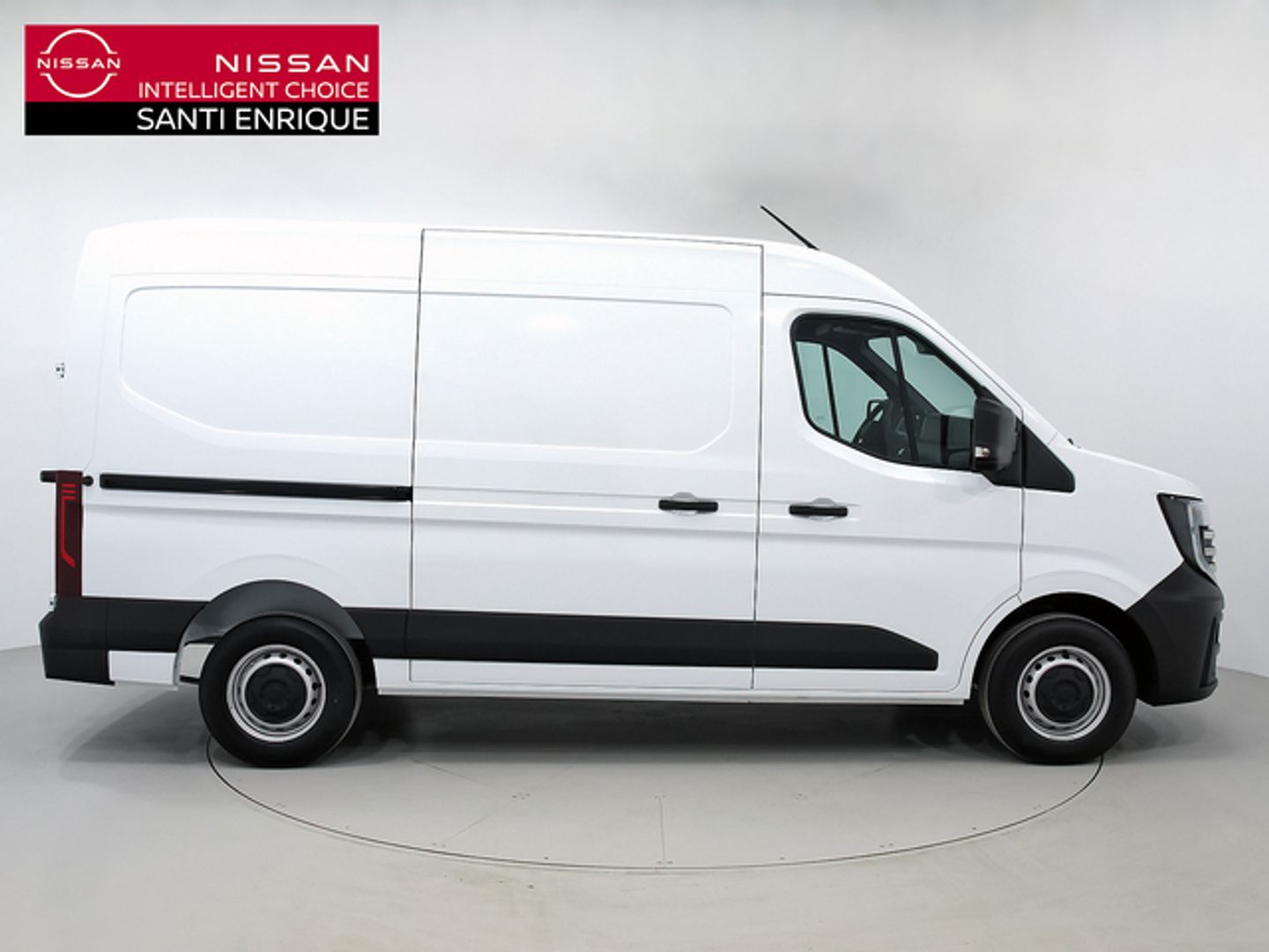 Nissan Interstar Furgon 2.3 dCi L2H2 3,5T FWD Acenta 96 kW (130 CV)