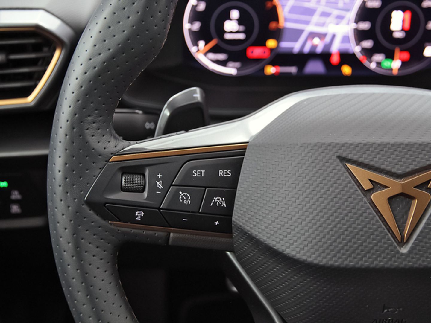 CUPRA León 1.5 eTSI DSG 110 kW (150 CV)