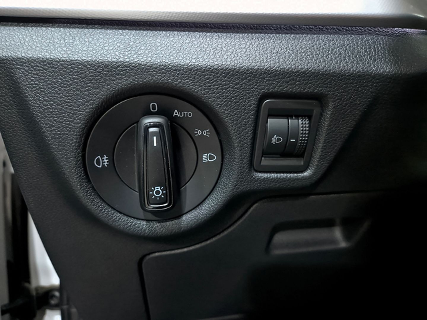 Skoda Kamiq 1.0 TSI Ambition DSG 81 kW (110 CV)
