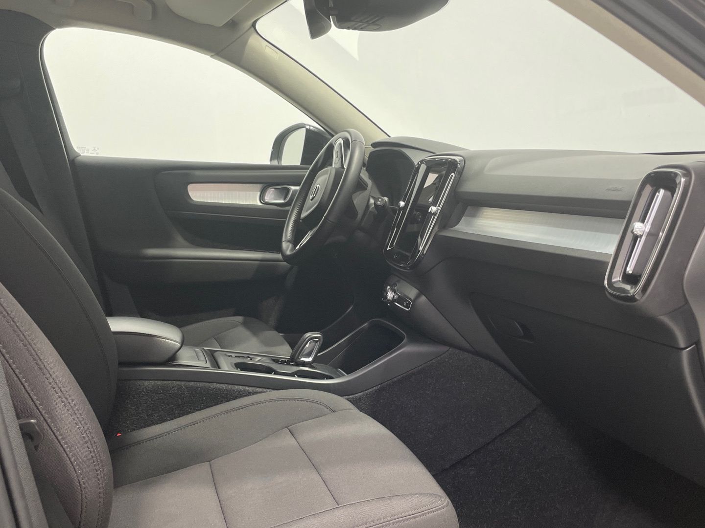 Volvo XC40 B4 G Momentum Pro Auto 145 kW (197 CV)