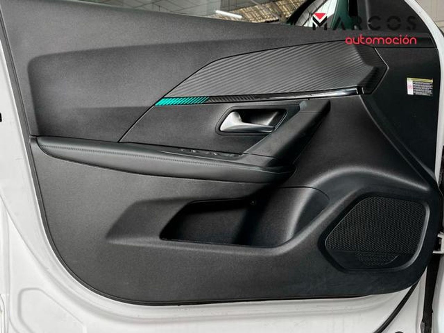 Peugeot 2008 PureTech 130 S&S Allure EAT8 96 kW (130 CV)