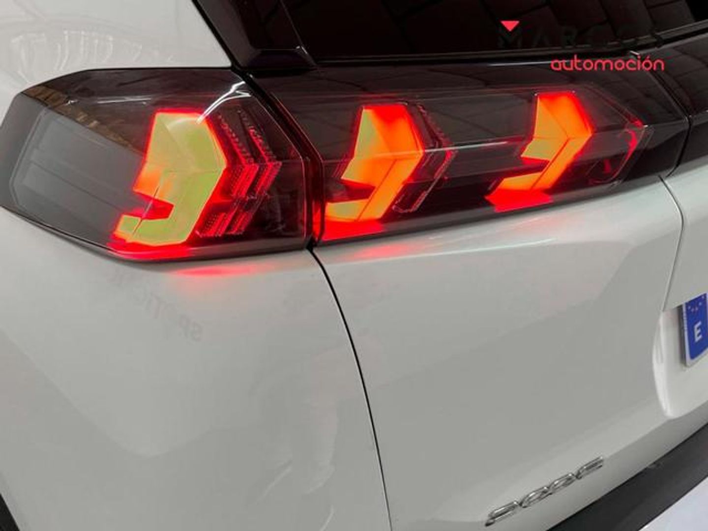 Peugeot 2008 PureTech 130 S&S Allure EAT8 96 kW (130 CV)