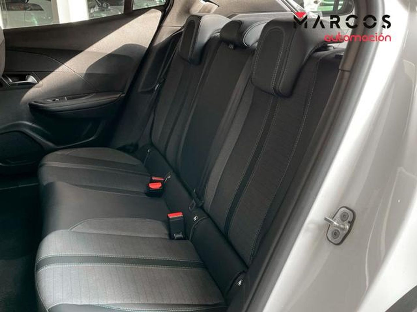 Peugeot 2008 PureTech 130 S&S Allure EAT8 96 kW (130 CV)