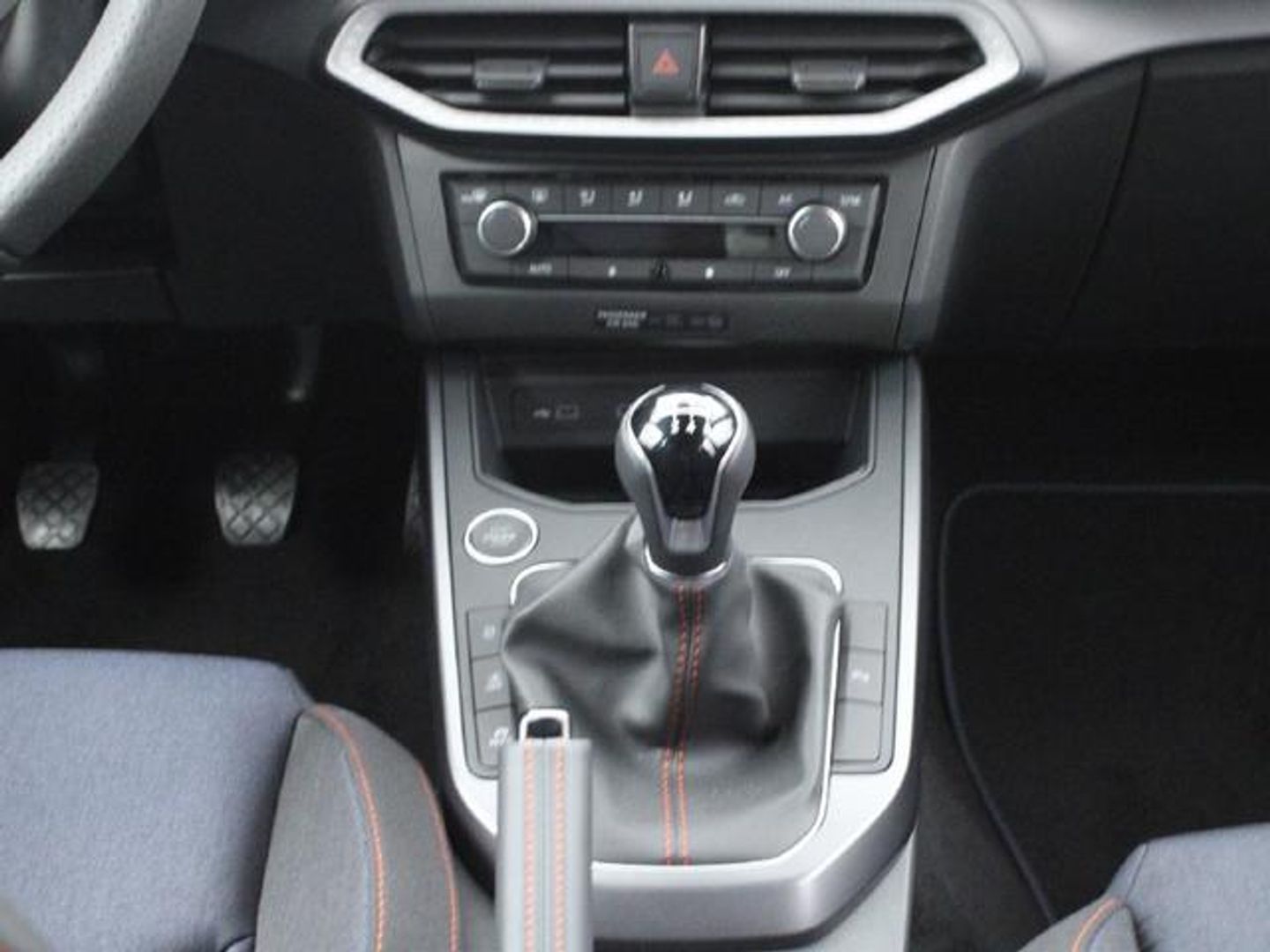 SEAT Ibiza 1.0 TSI S&S FR 40 Aniversario 85 kW (115 CV)