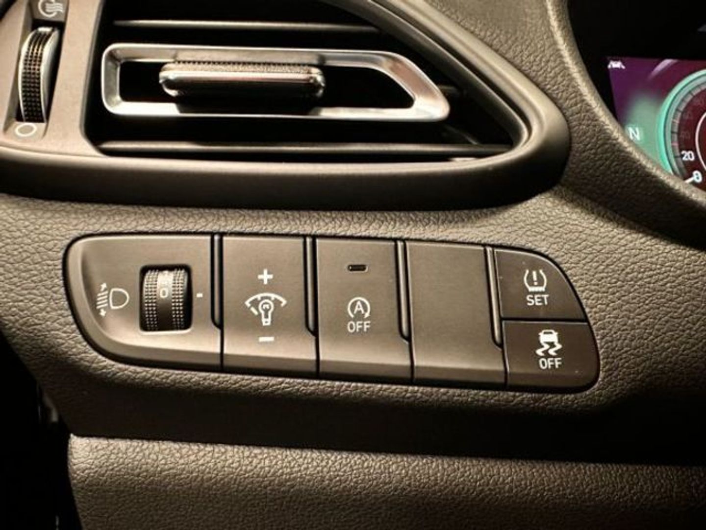 Hyundai i30 1.0 TGDI 48V Tecno 88 kW (120 CV)