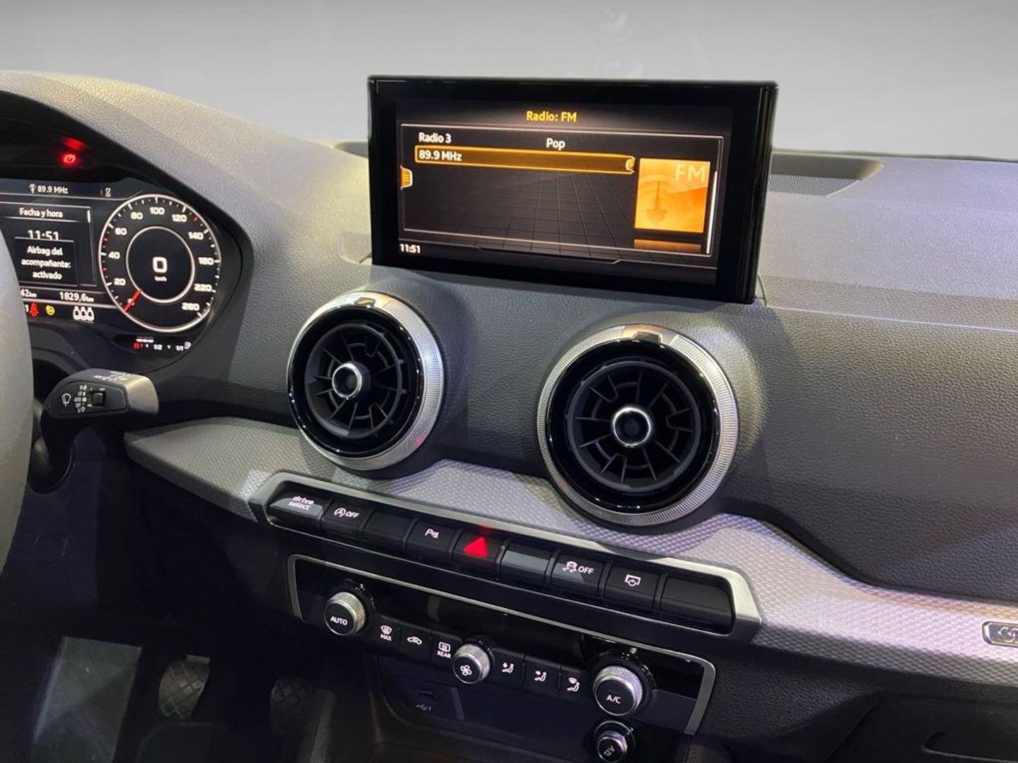 Audi Q2 S line 30 TFSI 81 kW (110 CV)
