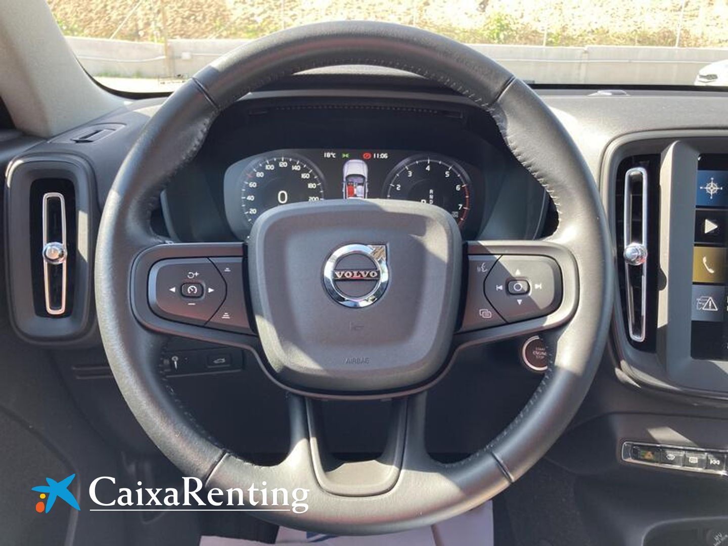 Volvo XC40 T2 Momentum Core Auto 95 kW (129 CV)