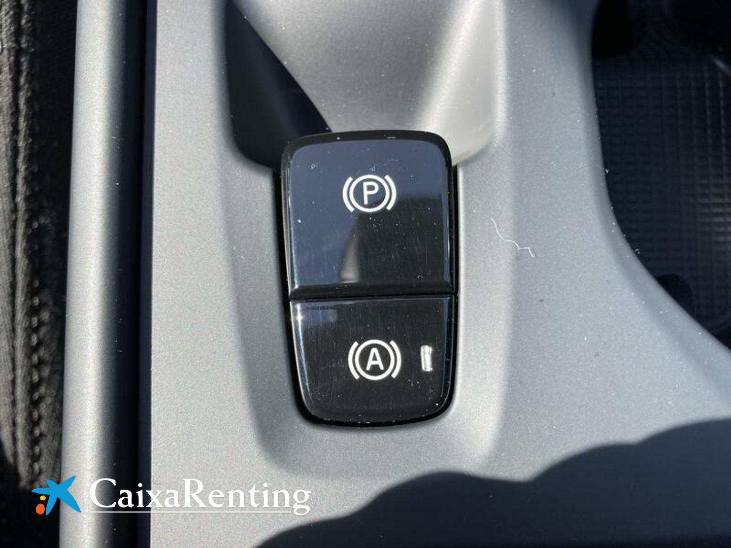 Volvo XC40 T2 Momentum Core Auto 95 kW (129 CV)