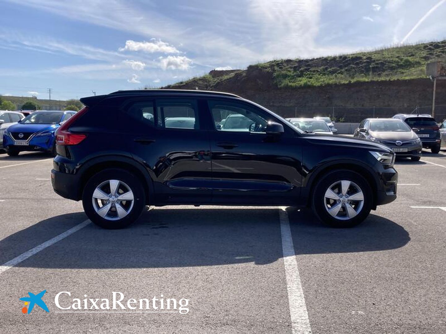Volvo XC40 T2 Momentum Core Auto 95 kW (129 CV)