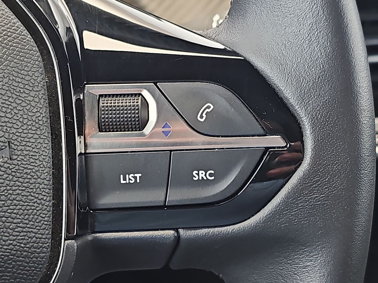 Peugeot 2008 PureTech 100 S&S Allure Pack 75 kW (100 CV)
