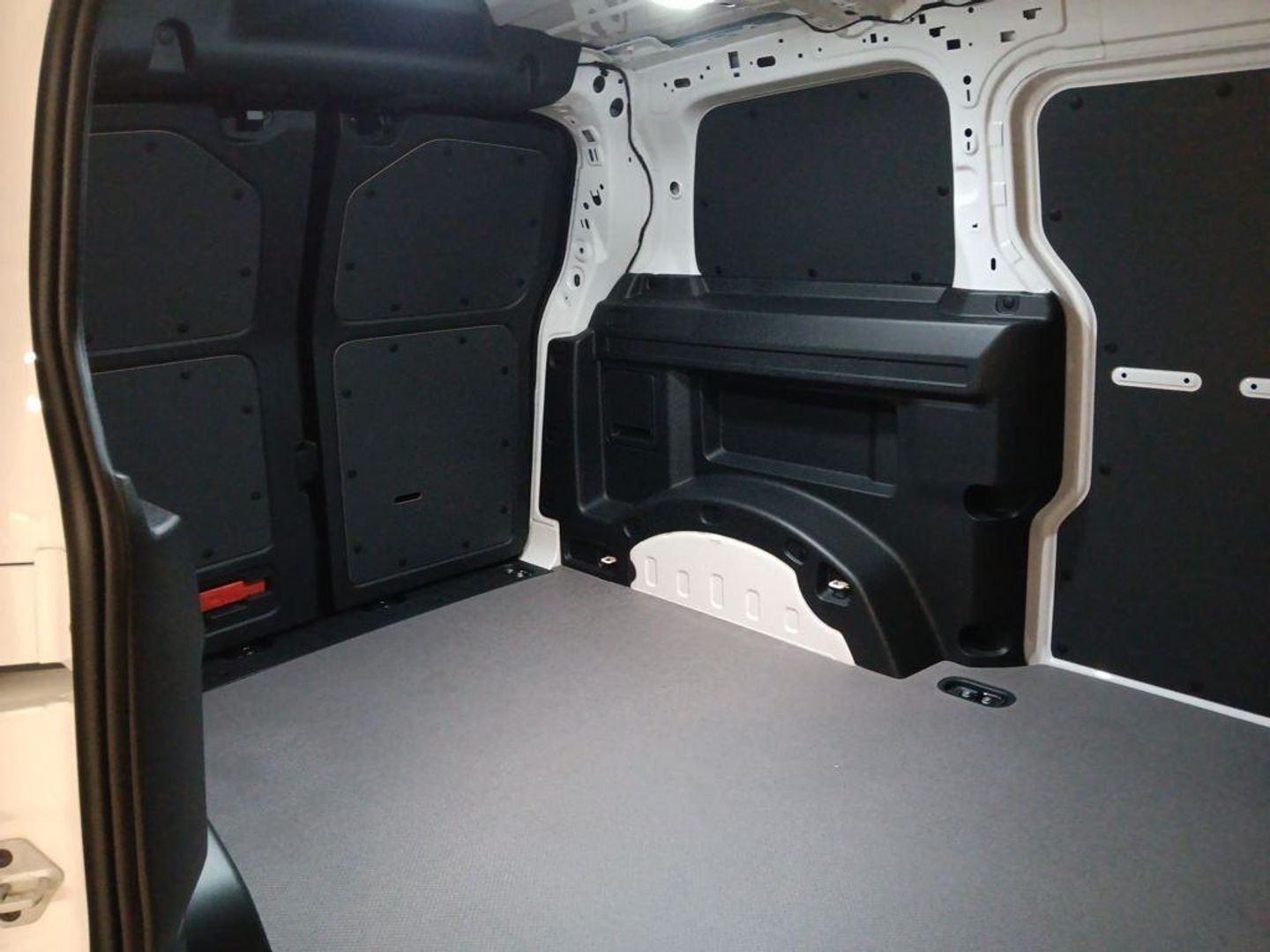 Volkswagen ID. BUZZ Cargo 210 kW (286 CV)