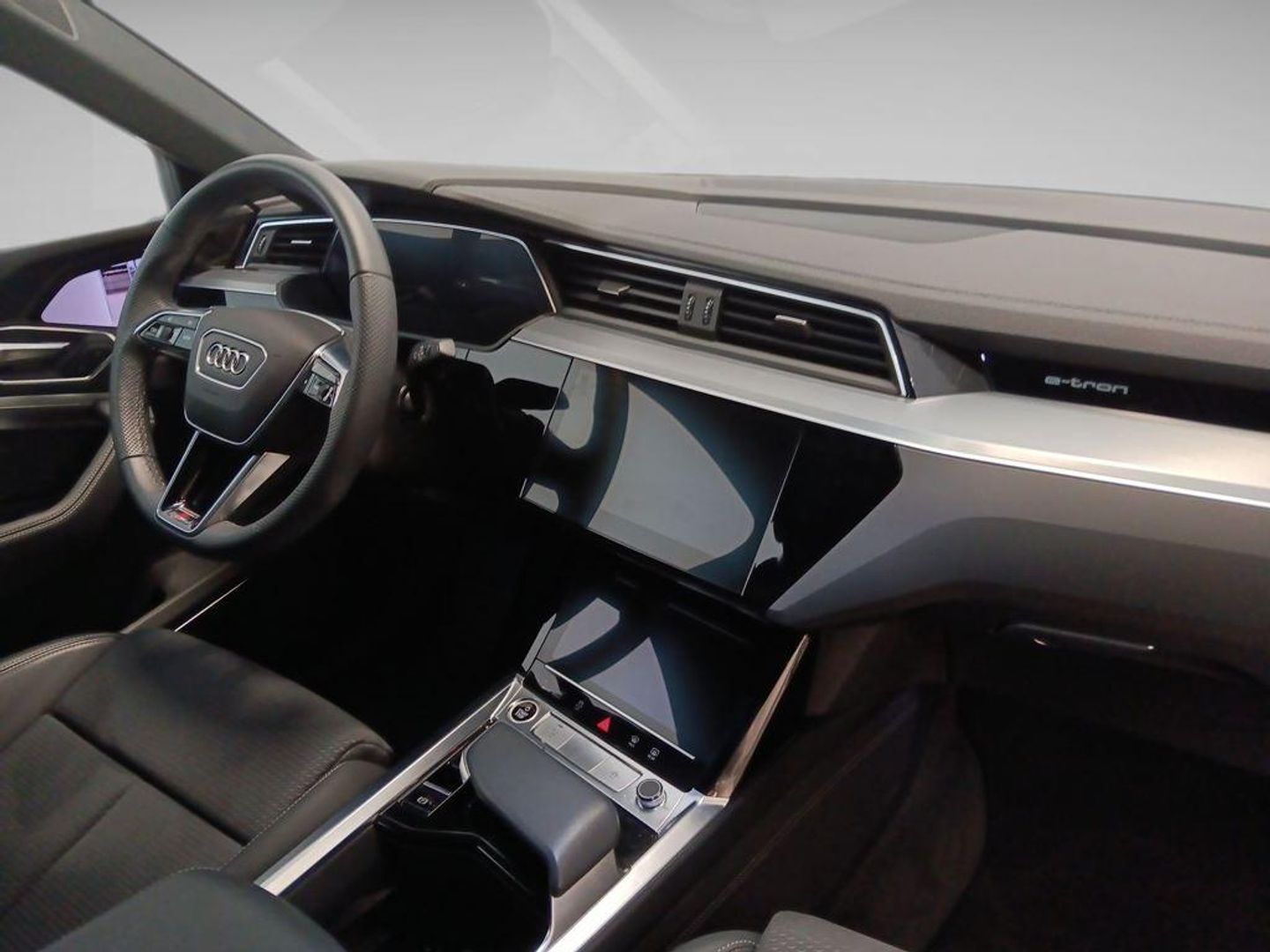 Audi Q8 e-tron Sportback S line 55 quattro 300 kW (408 CV)
