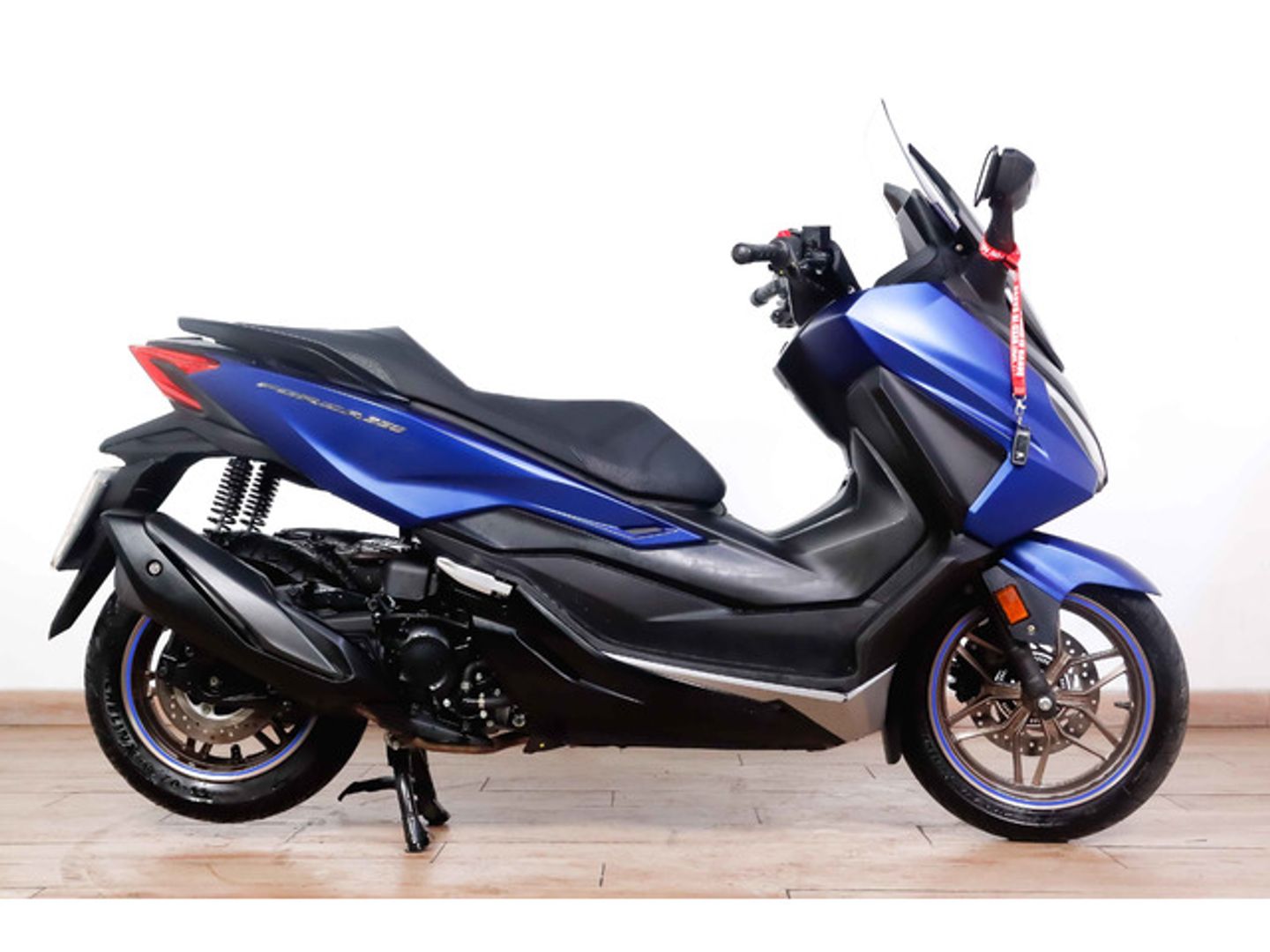Honda Forza 350 Azul Motorcycle