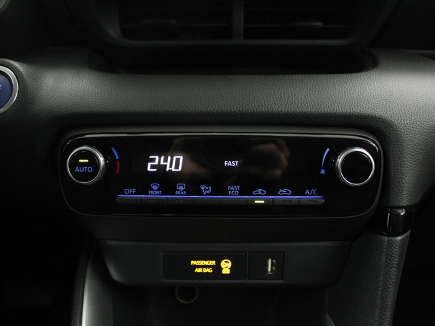 Toyota Yaris 120H Active Tech 85 kW (116 CV)